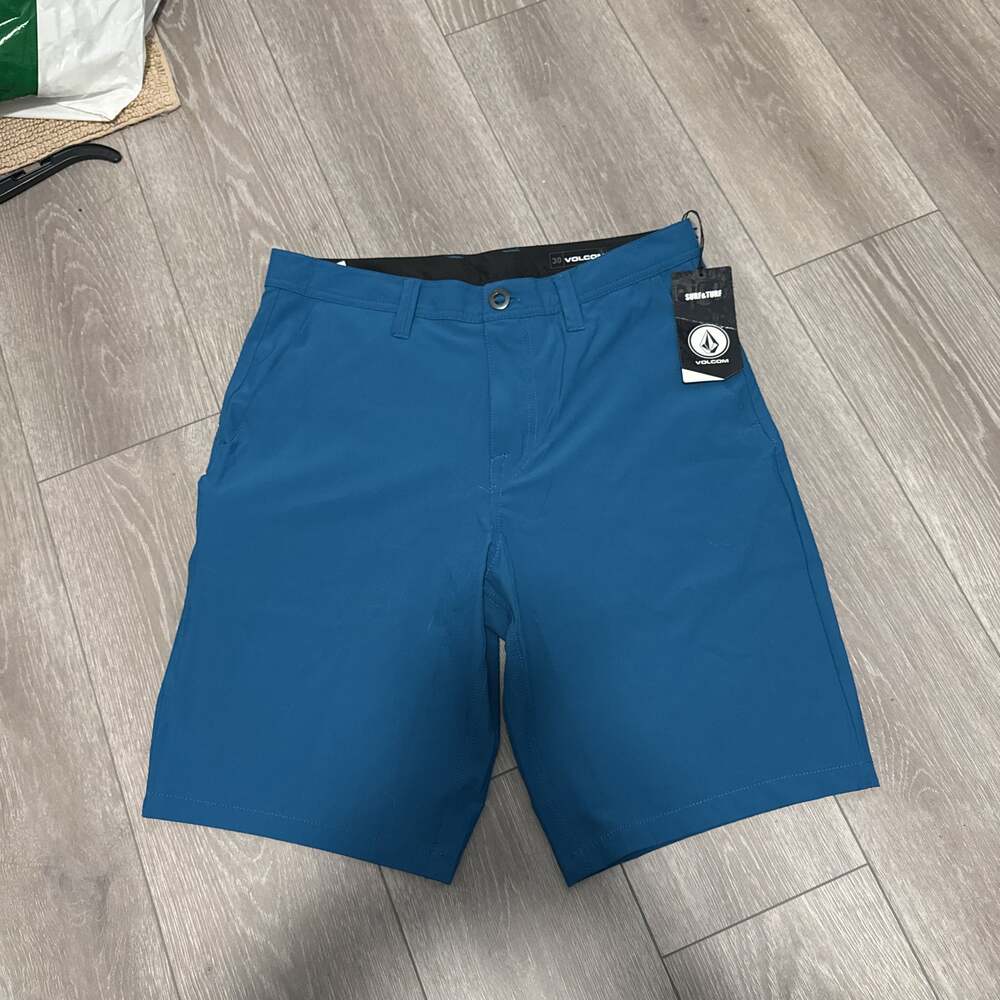 Volcom Men's Surf N Turf Static 30 waist" Hybrid Shorts - nwt
